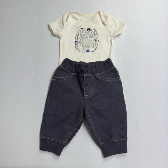 Carter's Short Sleeve Bodysuit and Pants Set Infant Size 3 Months 'Explorer' - Picture 1 of 7